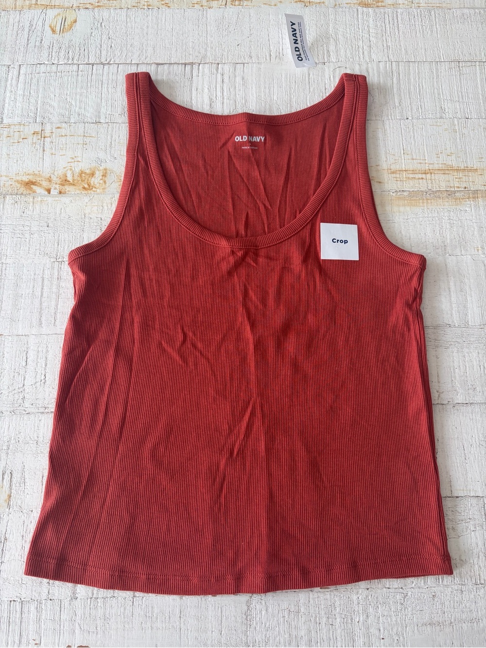 Old Navy NWT size Large Ribbed Cropped Scoop Neck Tank Top Rusty Torch